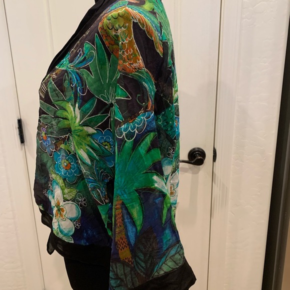 Chicos tropical wrap parrot print Size Chicos 1 - Picture 3 of 5